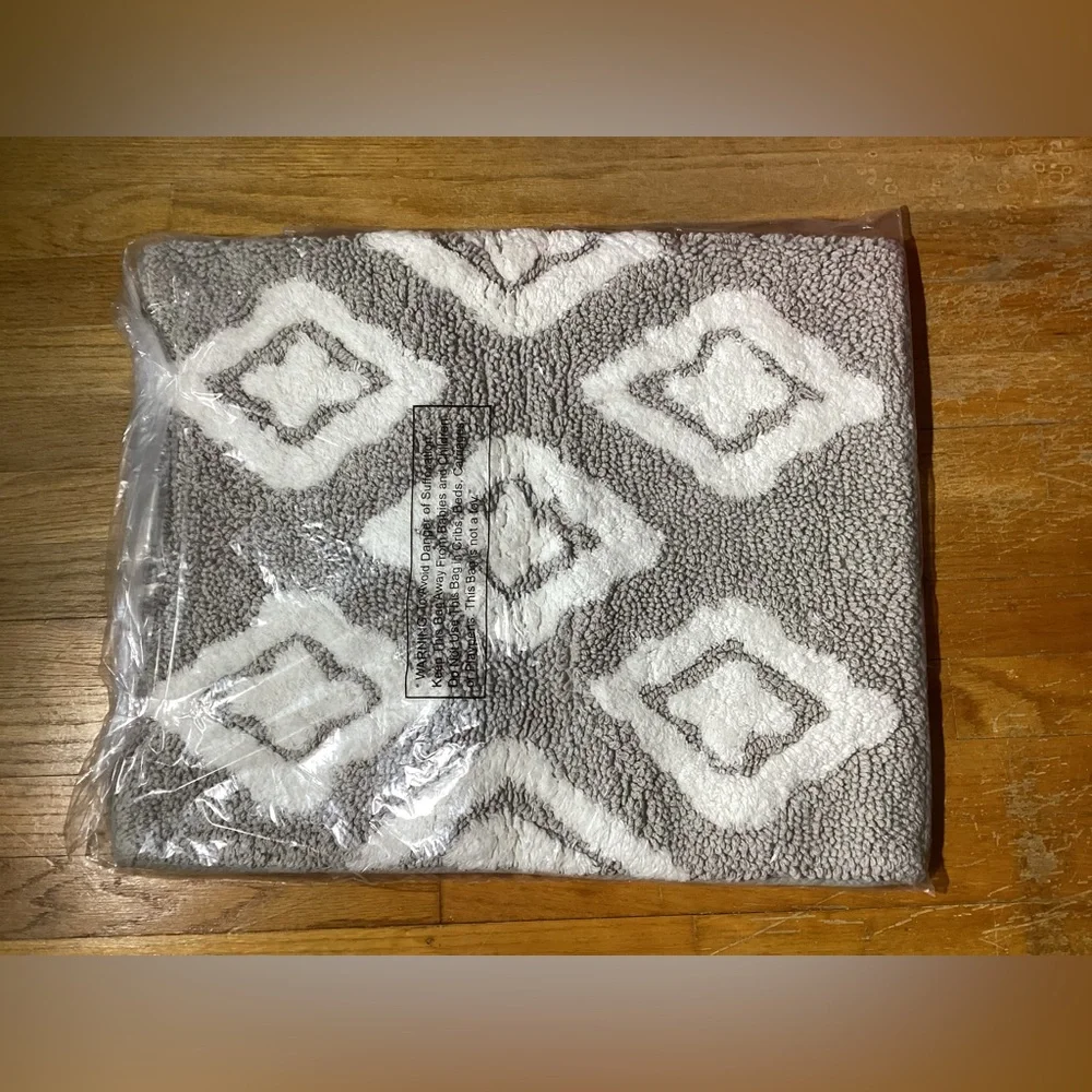 Threshold White and Gray Bath Rug